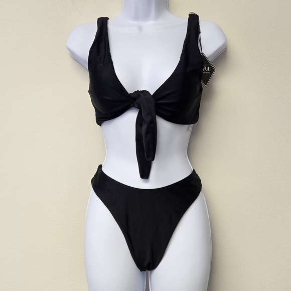 Zaful Knotted 2 piece Bikini Set Black L / 8 - Picture 9 of 9